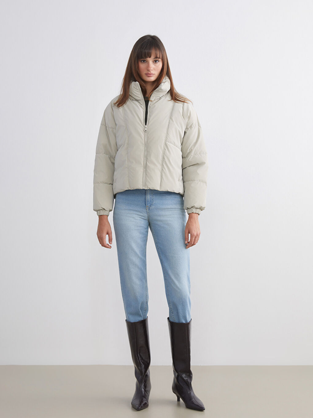 Ekru Dik Yaka Oversize Kadın Şişme Mont-2