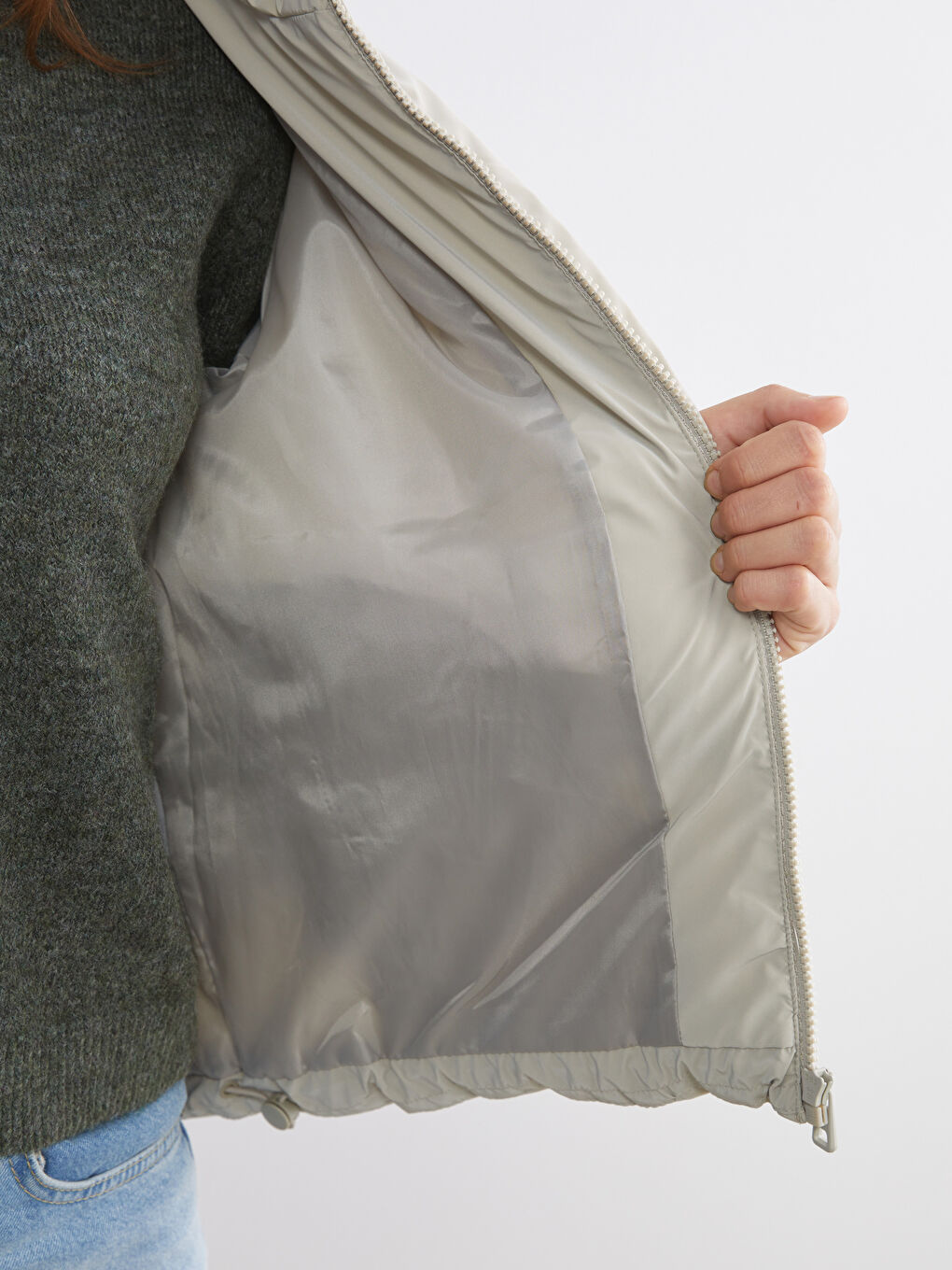 Ekru Dik Yaka Oversize Kadın Şişme Mont-6