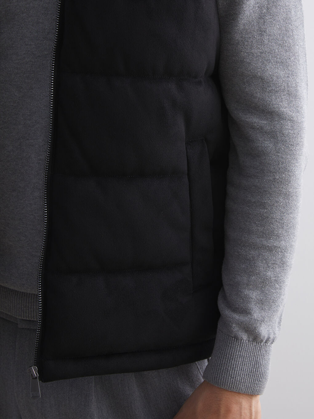 Standard Fit Funnel Neck Men's Puffer Gilet-2