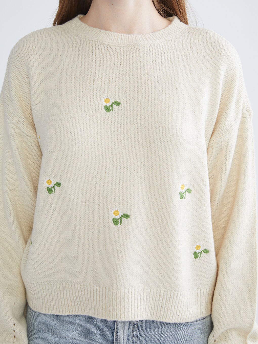 Crew Neck Floral Embroidered Women's Knitwear Sweater-2