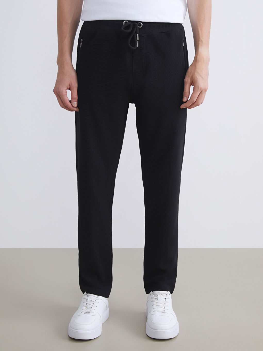 Siyah Standart Kalıp Erkek Eşofman Altı-2