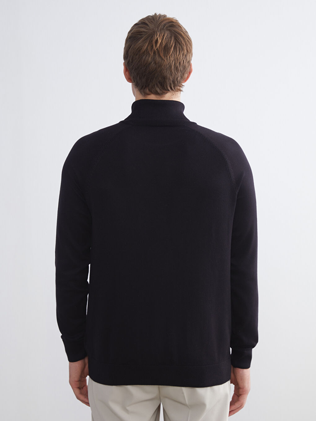 Ерлер қара Жемпір-3