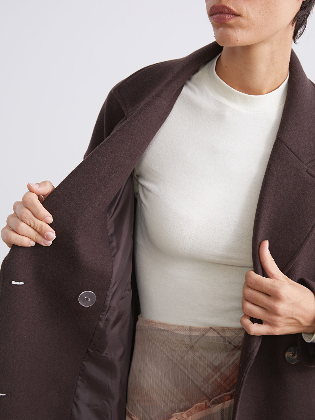 Kahverengi Kruvaze Yaka Kadın Kaşe Kaban-4