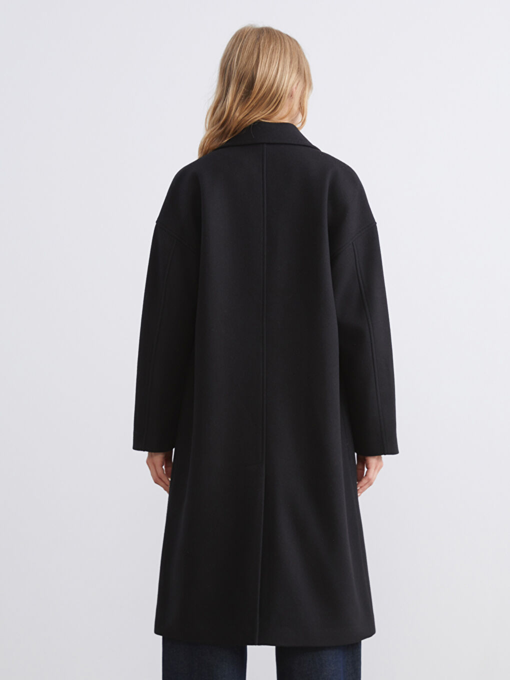 Siyah Kruvaze Yaka Kadın Kaşe Kaban-4