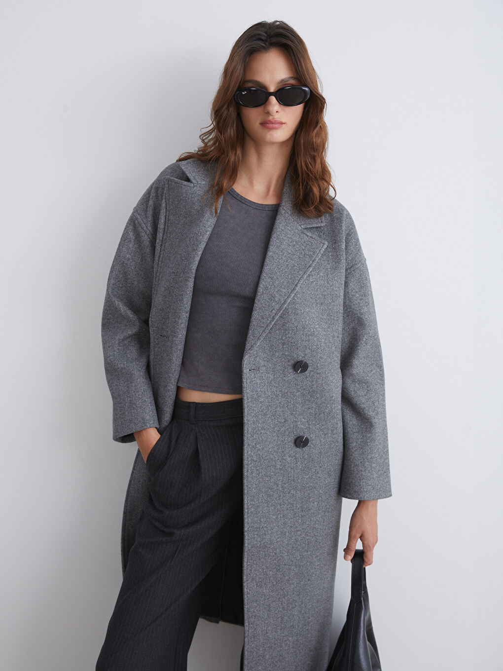 Gri Kruvaze Yaka Kadın Kaşe Kaban-3