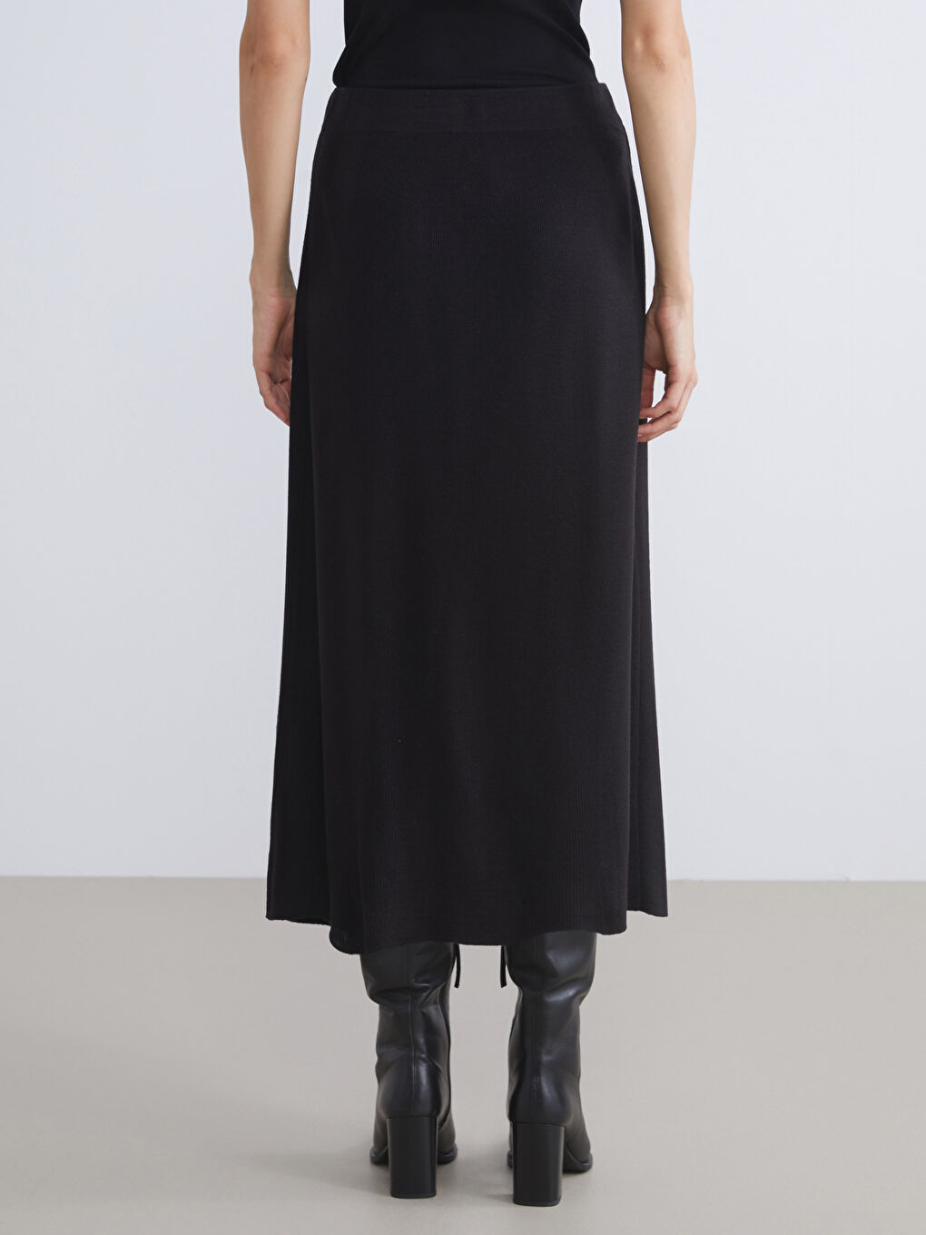 Elastic Waist Knitwear Skirt-3