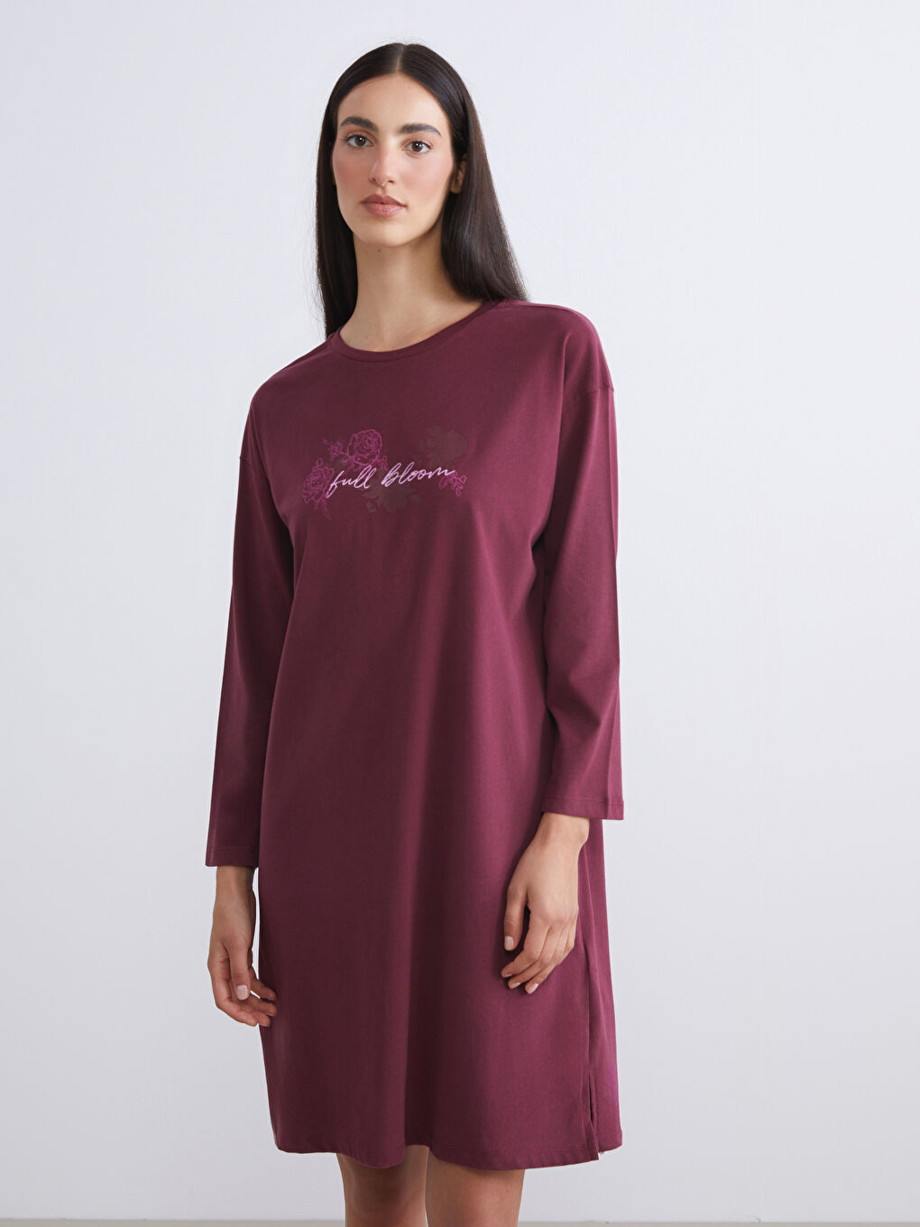 جلی شەوانە ره‌نگ شه‌رابی ژن-1