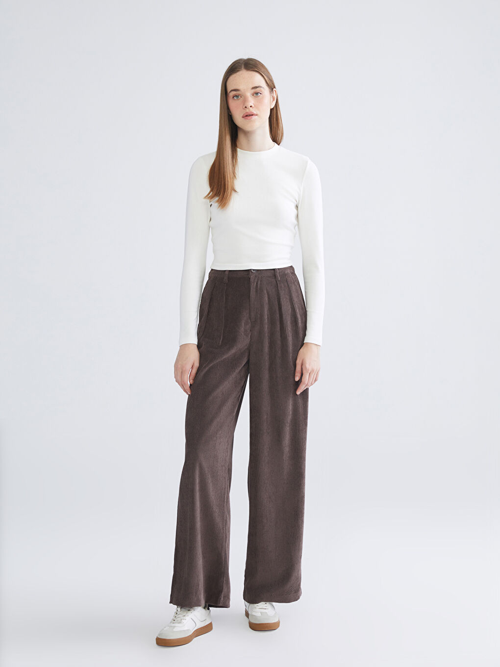 Woman BROWN Trousers