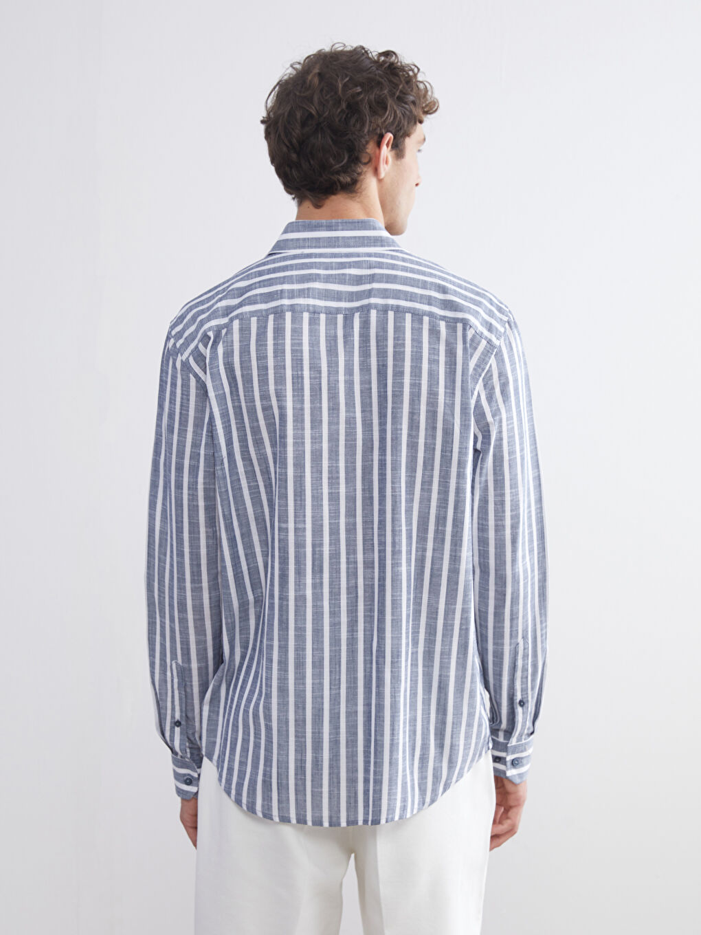 قميص رجالي تويل مُخَطَّط كم طويل بقصة ضيقة-3