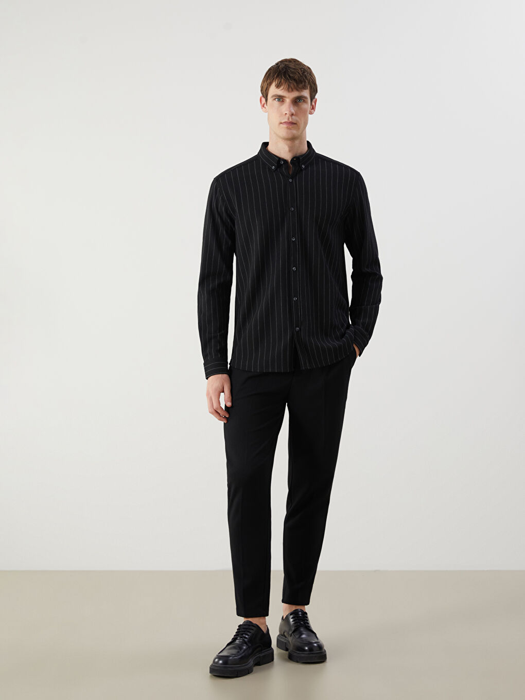 Chemise Rayée Pour Hommes Coupe Svelte À Manches Longues-1