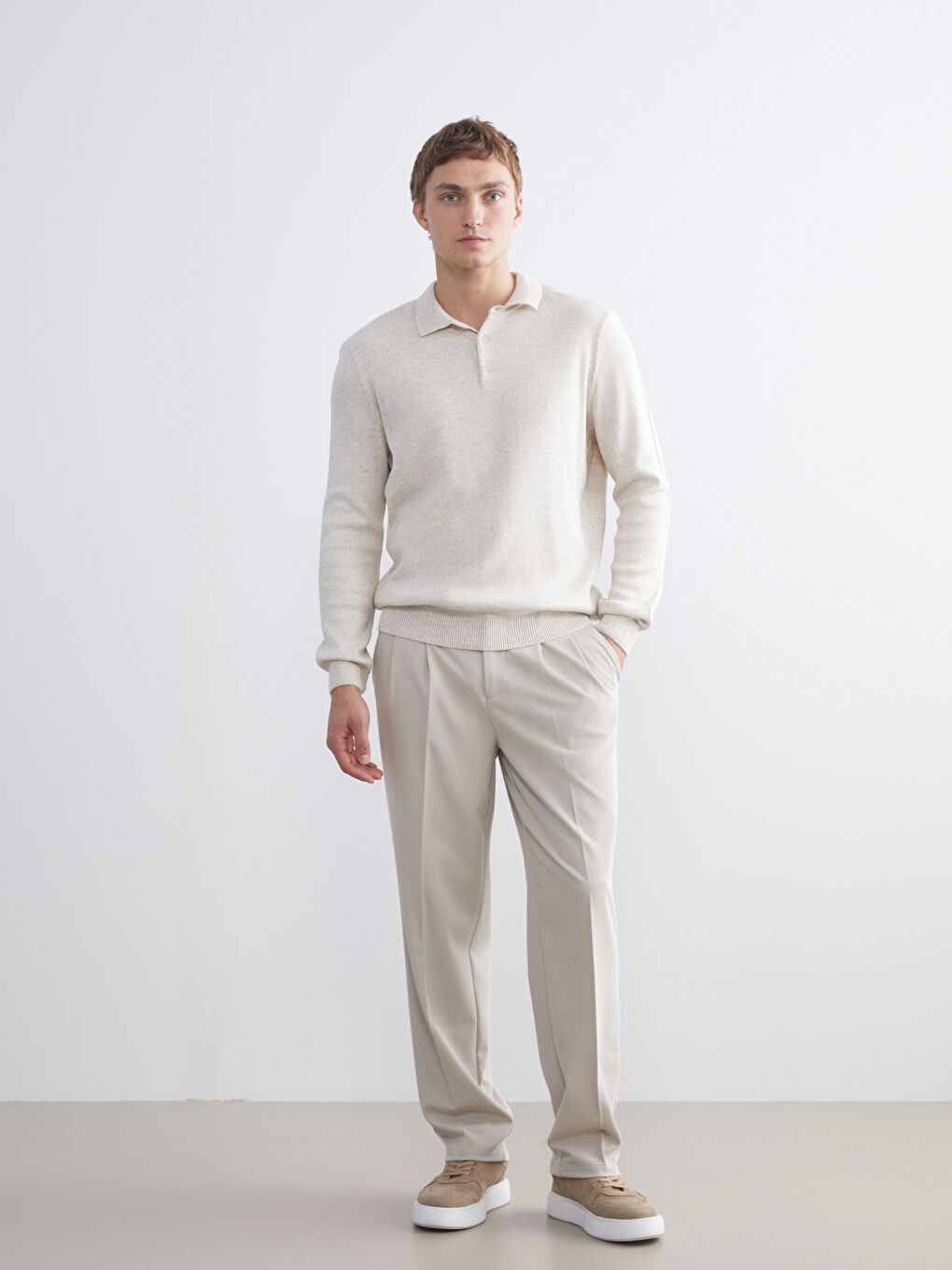 سویتری تریکۆ یاخەی پۆڵۆ قۆڵ درێژ بۆ پیاوان-1