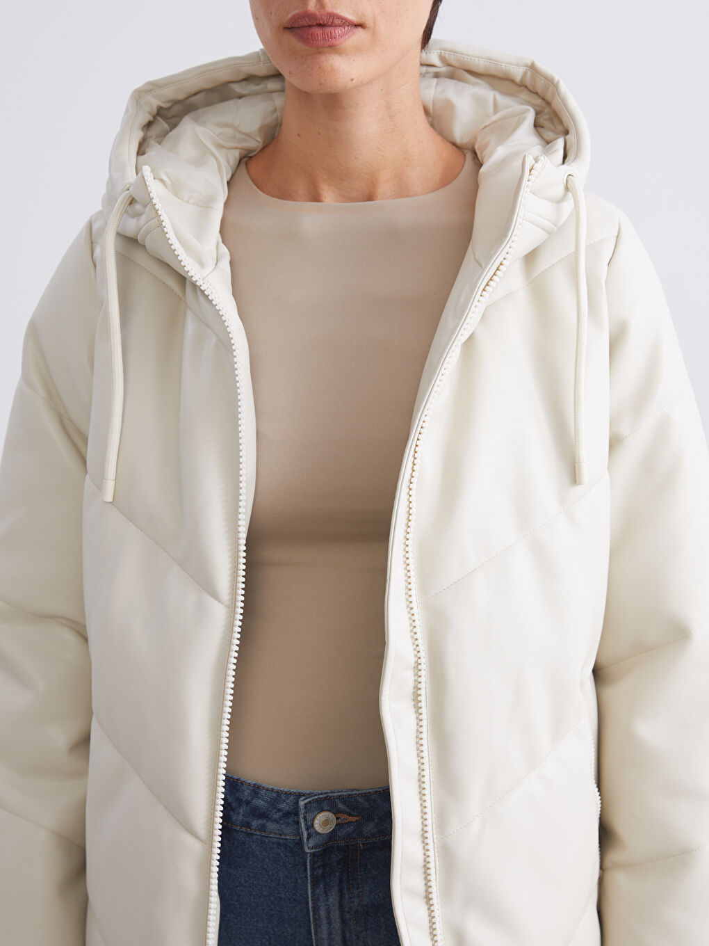 Hooded Women's Puffer Coat-2