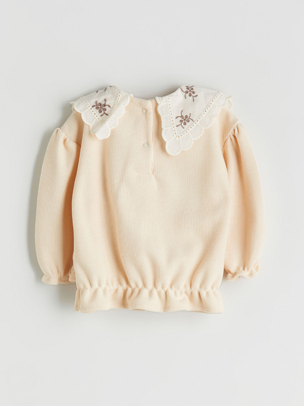 Bej Bebe Yaka Fırfırlı Kız Bebek Bluz-1