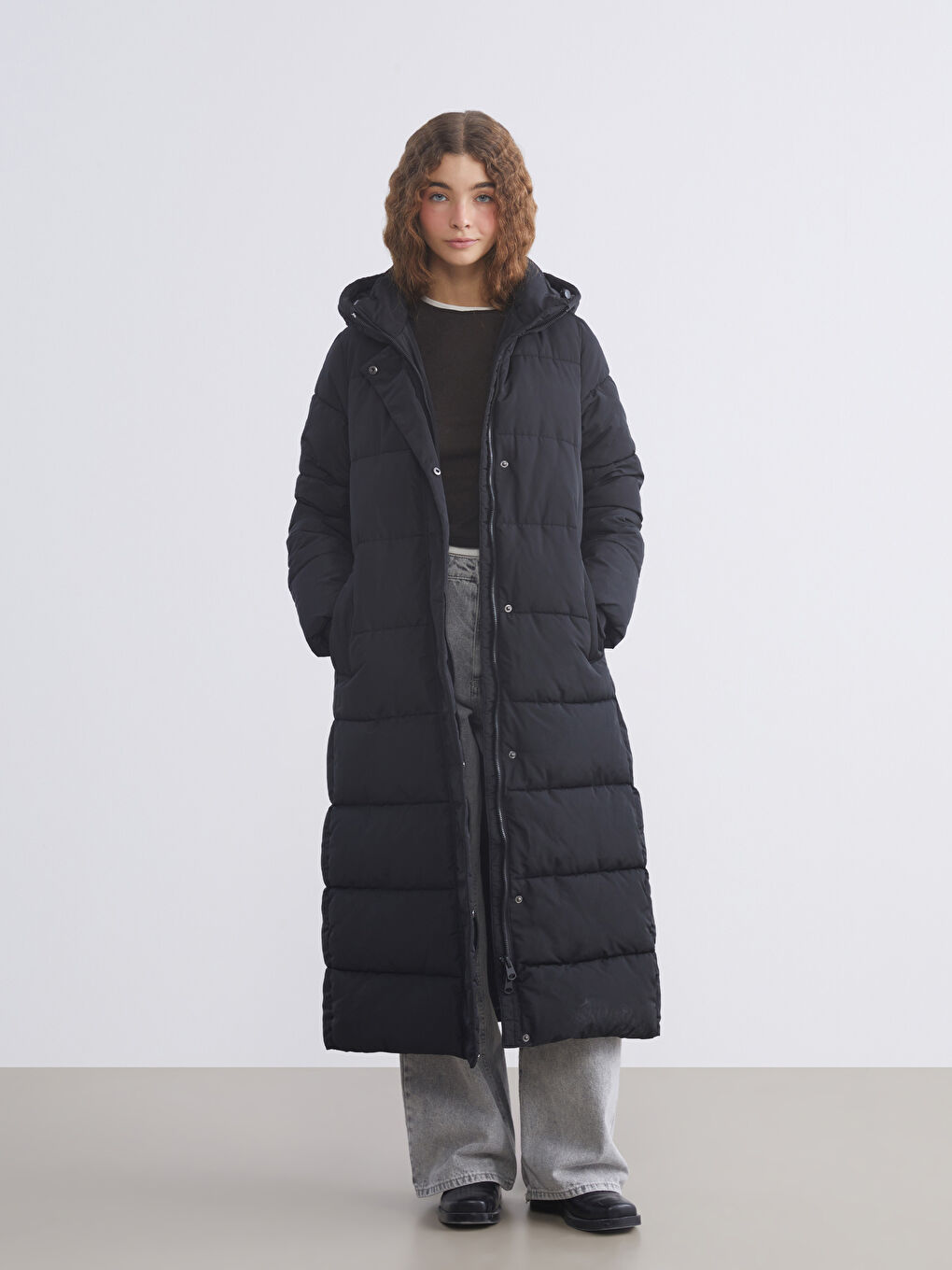 Hooded Women's Puffer Coat-1