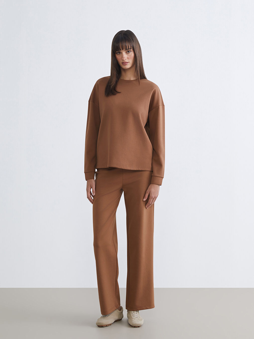 Kahverengi Bisiklet Yaka Oversize Kadın Sweatshirt-1