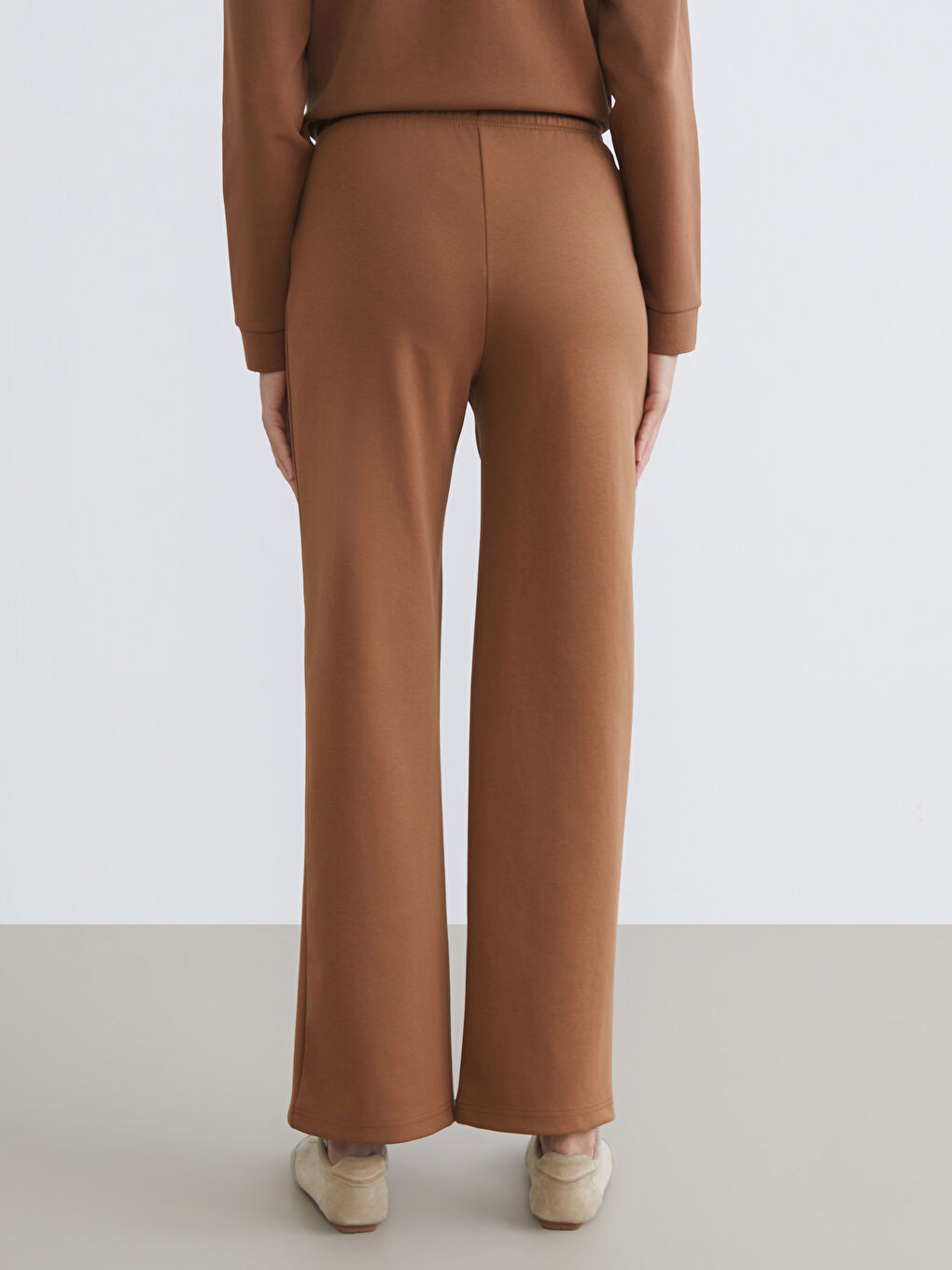 Women's Sweatpants with Elastic Waist-3