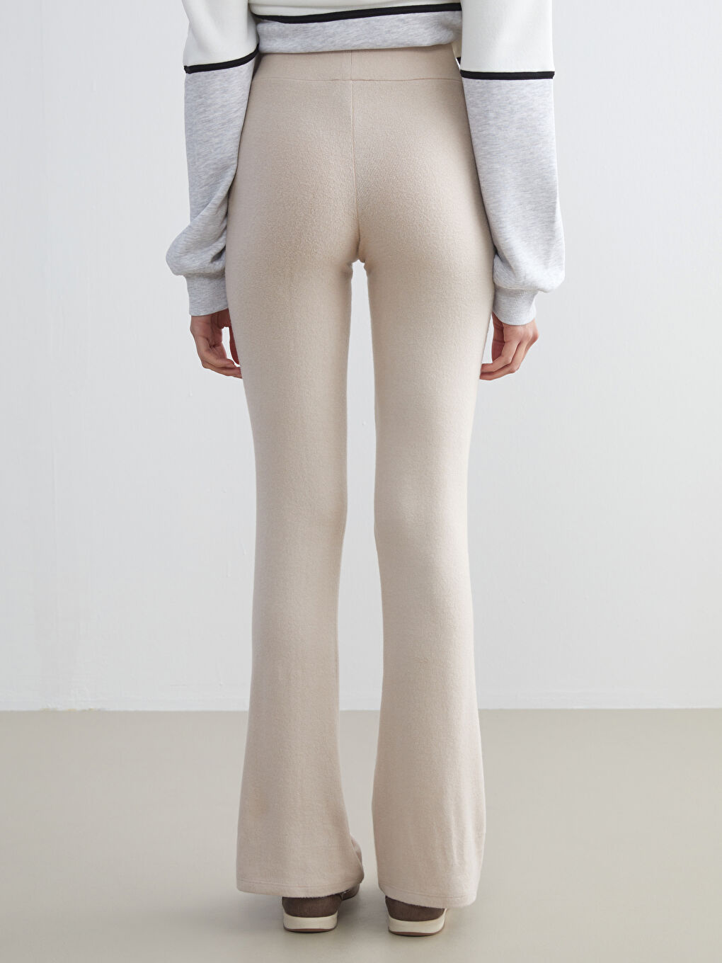 Elasticated Waist Flared Women's Sweatpants-3