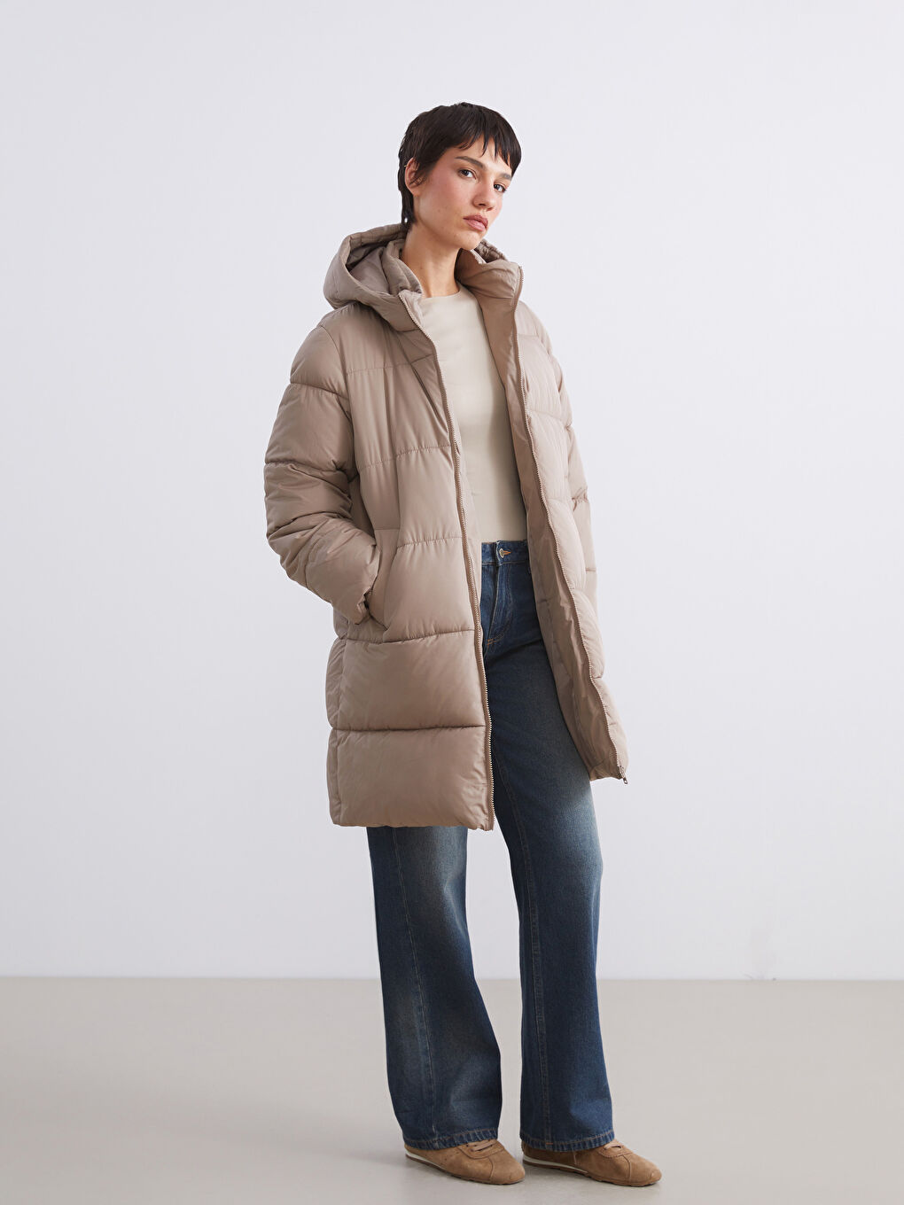 Women's Hooded Plain Puffer Coat-1