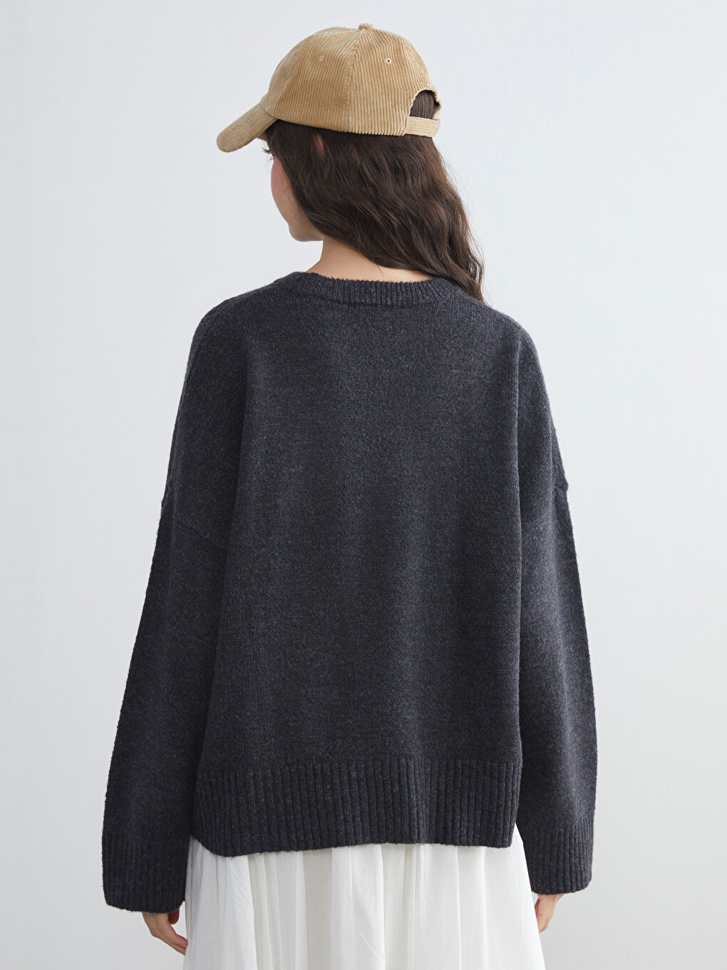 Crew Neck Oversize Women's Knitwear Sweater-3