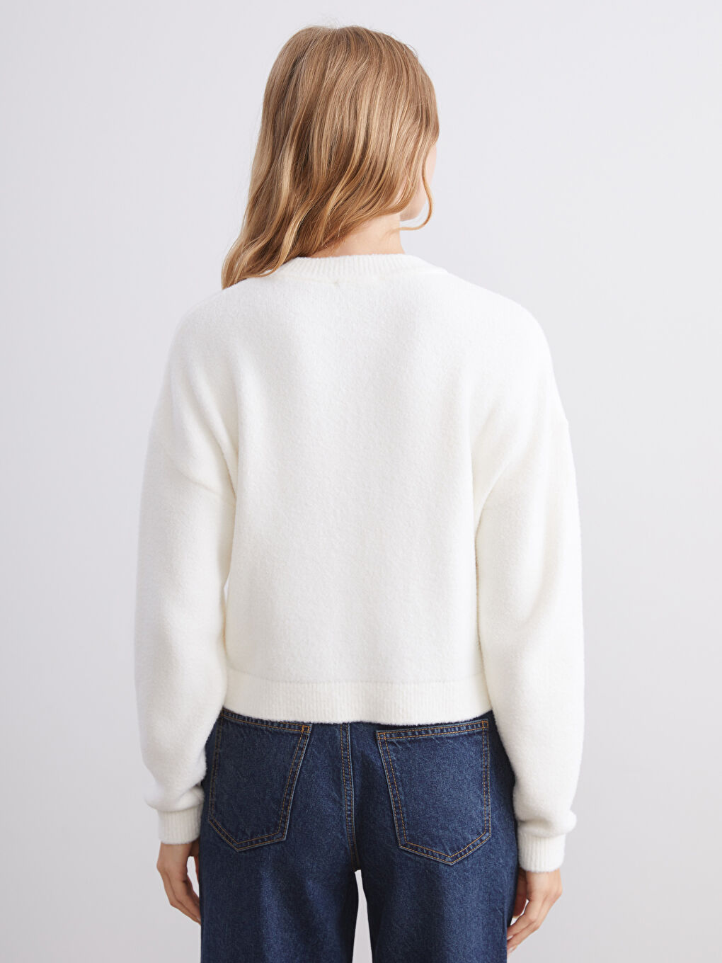 Crew Neck Women's Knitwear Sweater-3