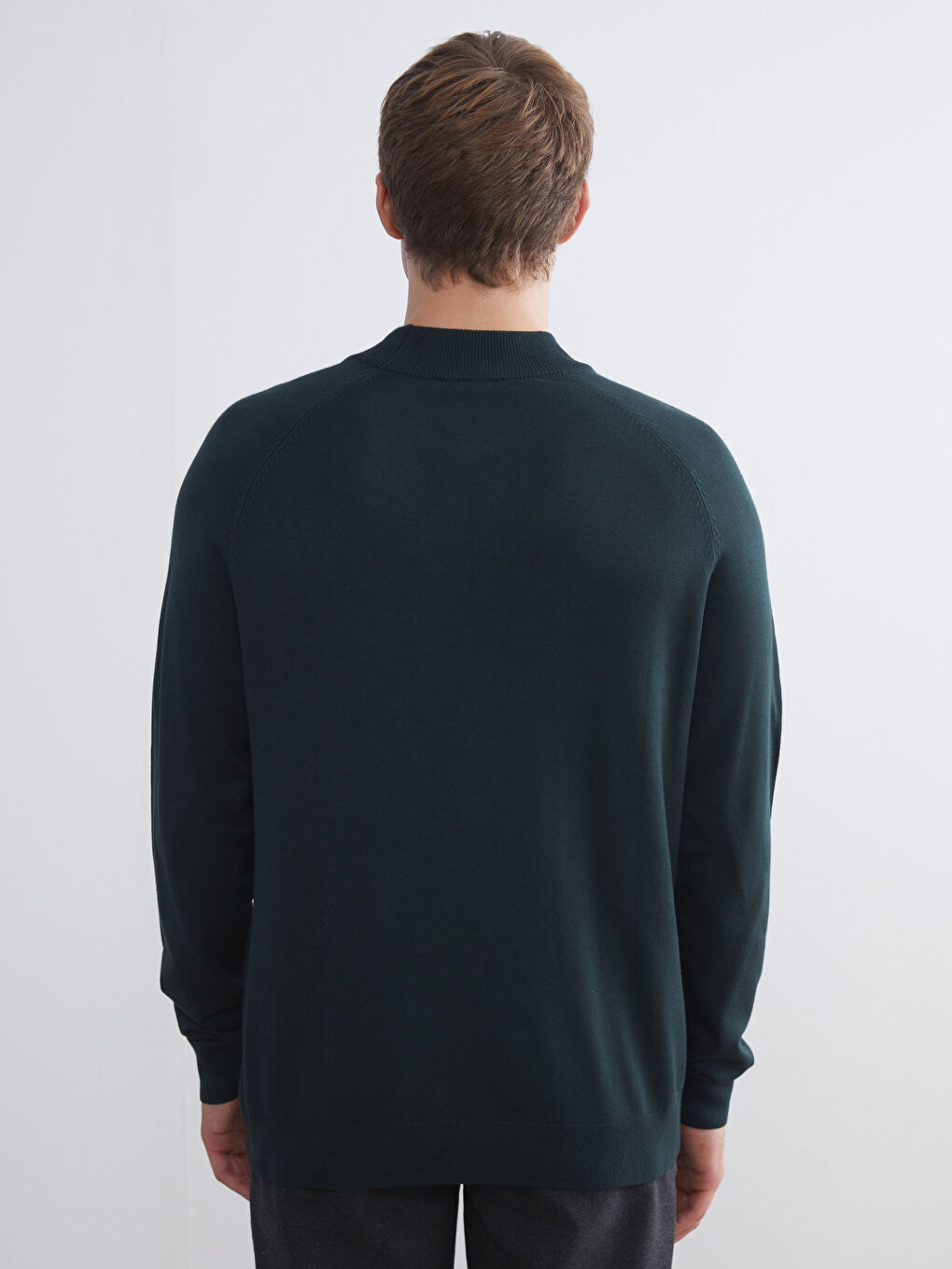 Ерлерге арналған жартылай биік жағалы трикотаж жемпір-3