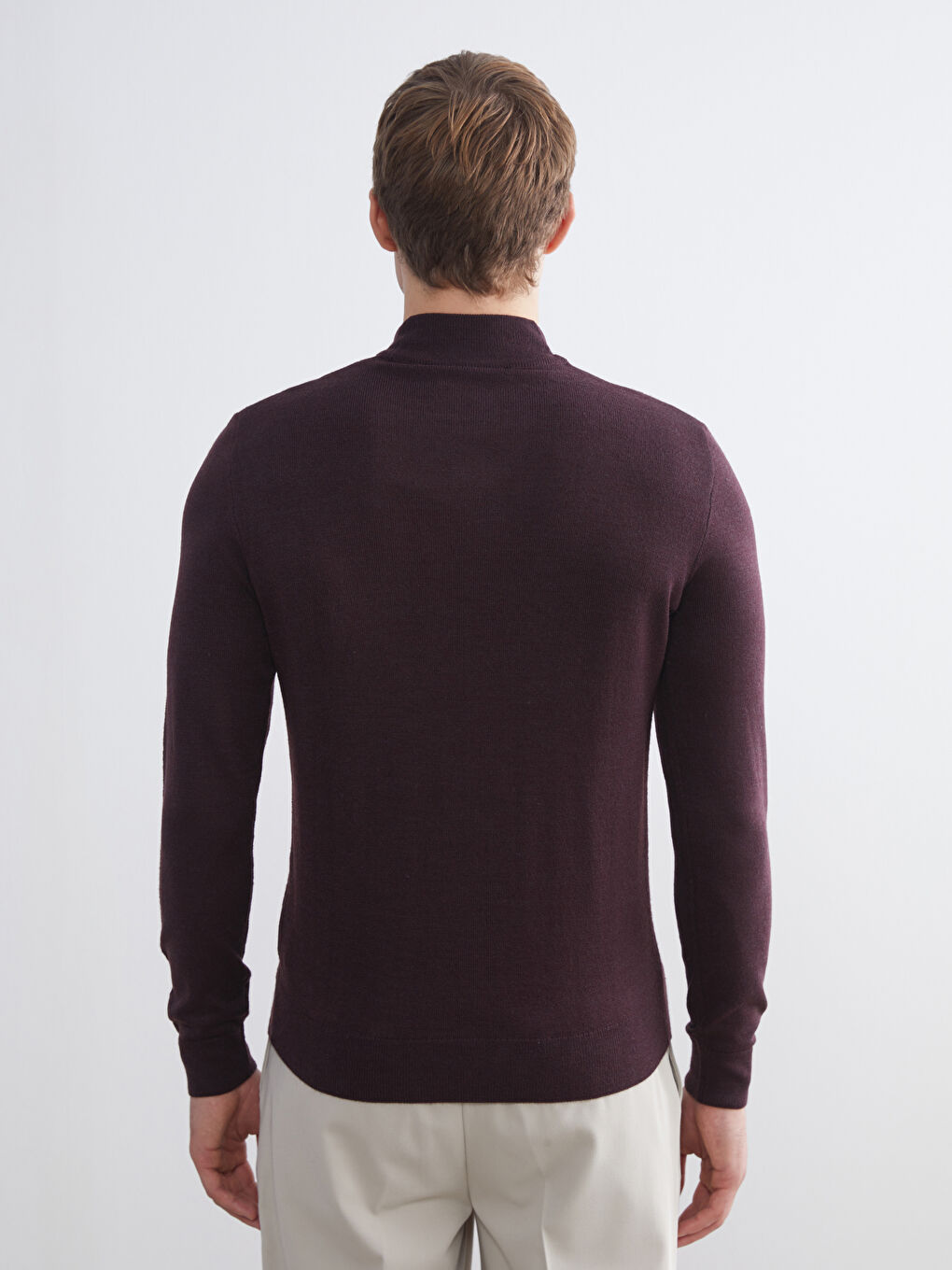 ნახევრად მაღალყელიანი მამაკაცებისთვის ტრიკოტაჟის სვიტერი-3