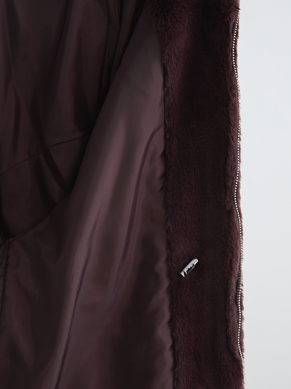 Bordo Dik Yaka Kadın Pelüş Mont-3