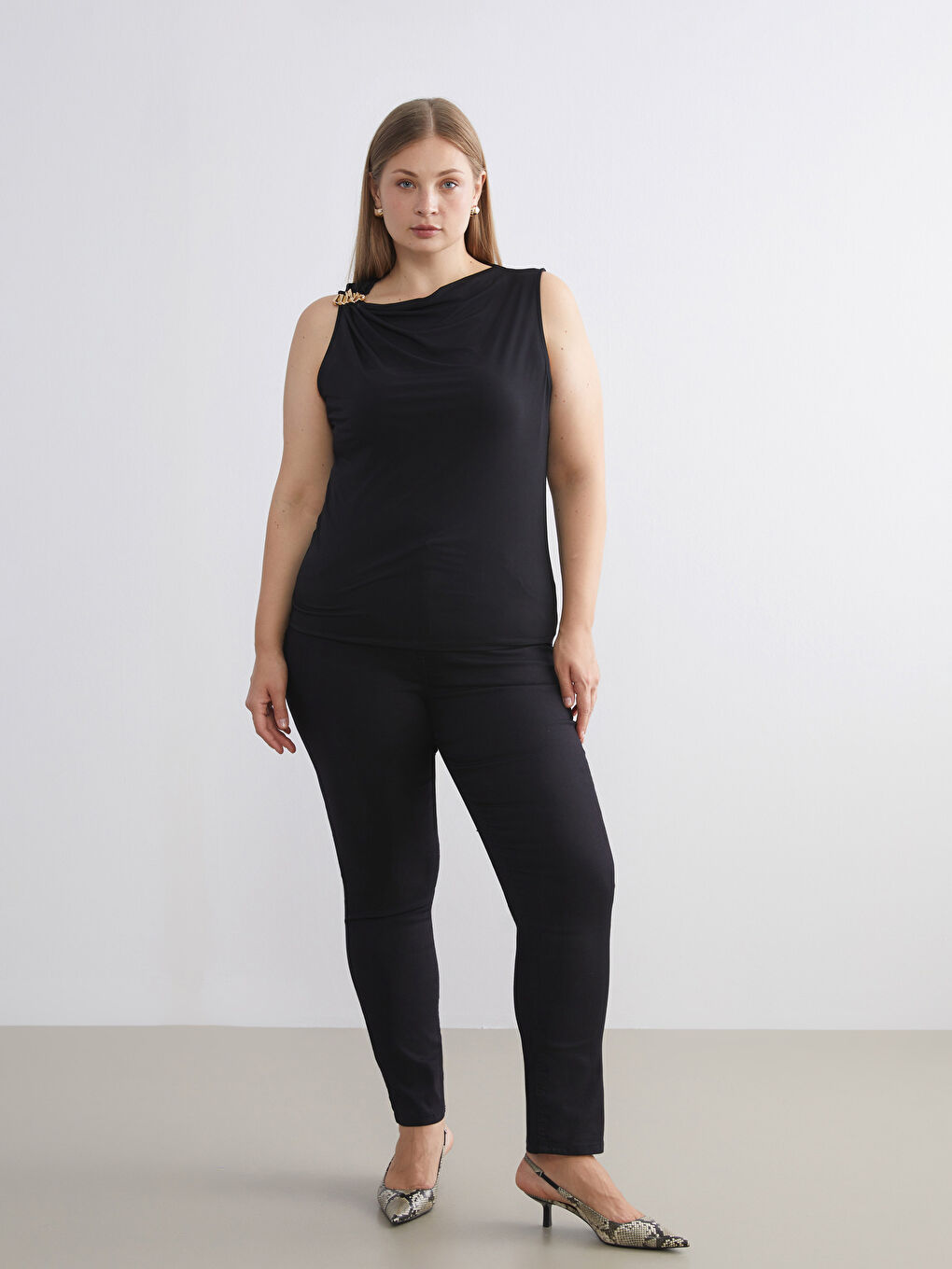 Slim Fit Women's Jeans-1