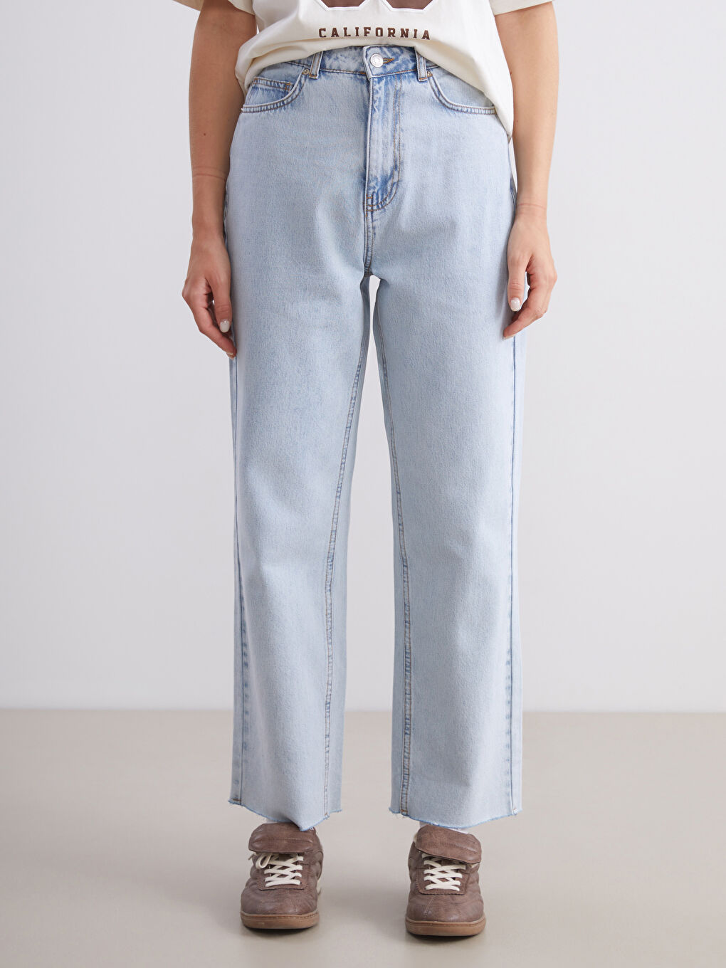 Jean Jambe Large pour Femmes-1