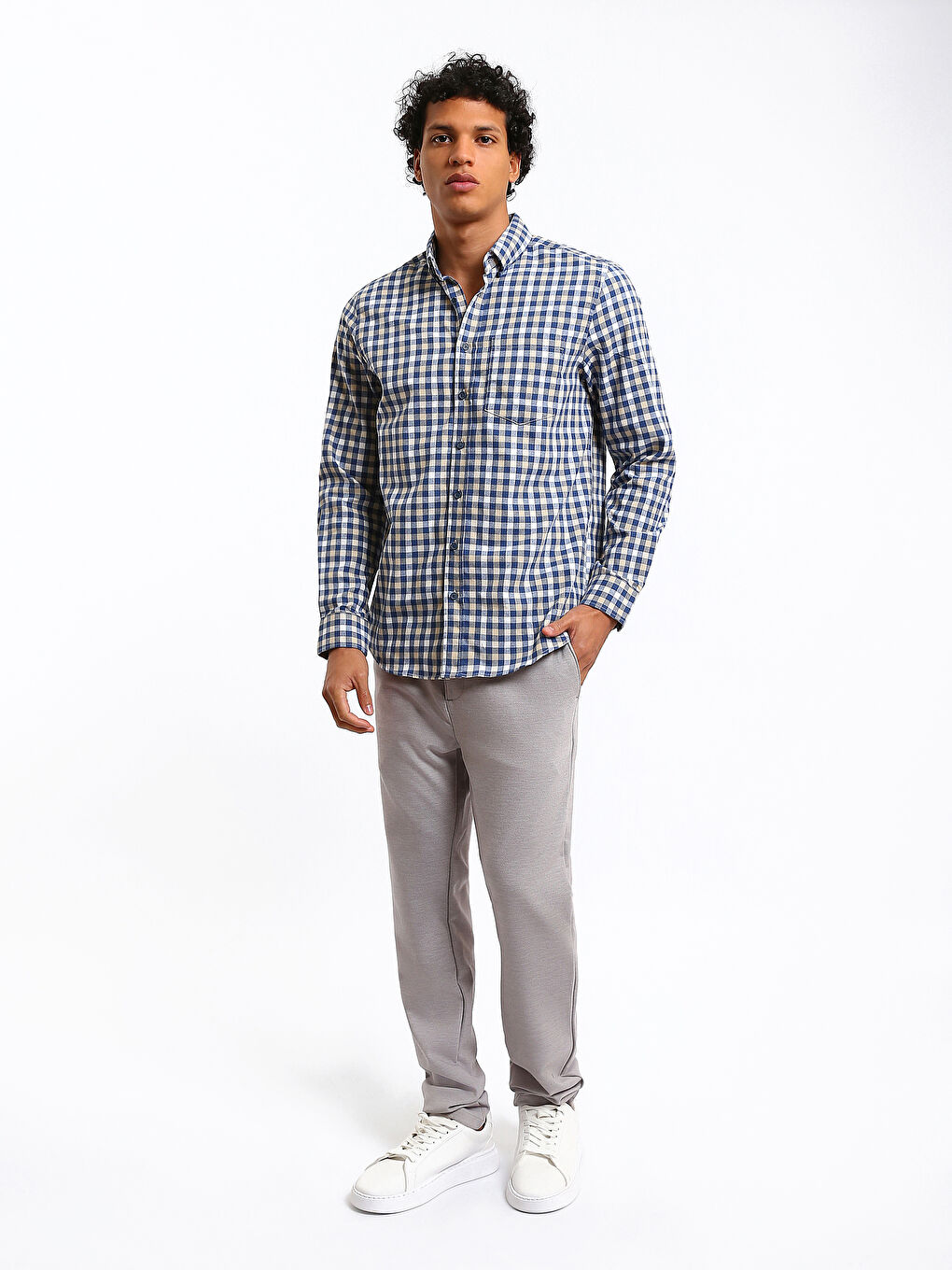 قميص رجالي كاروهات كم طويل بقصة عادية من قماش الجبردين-1