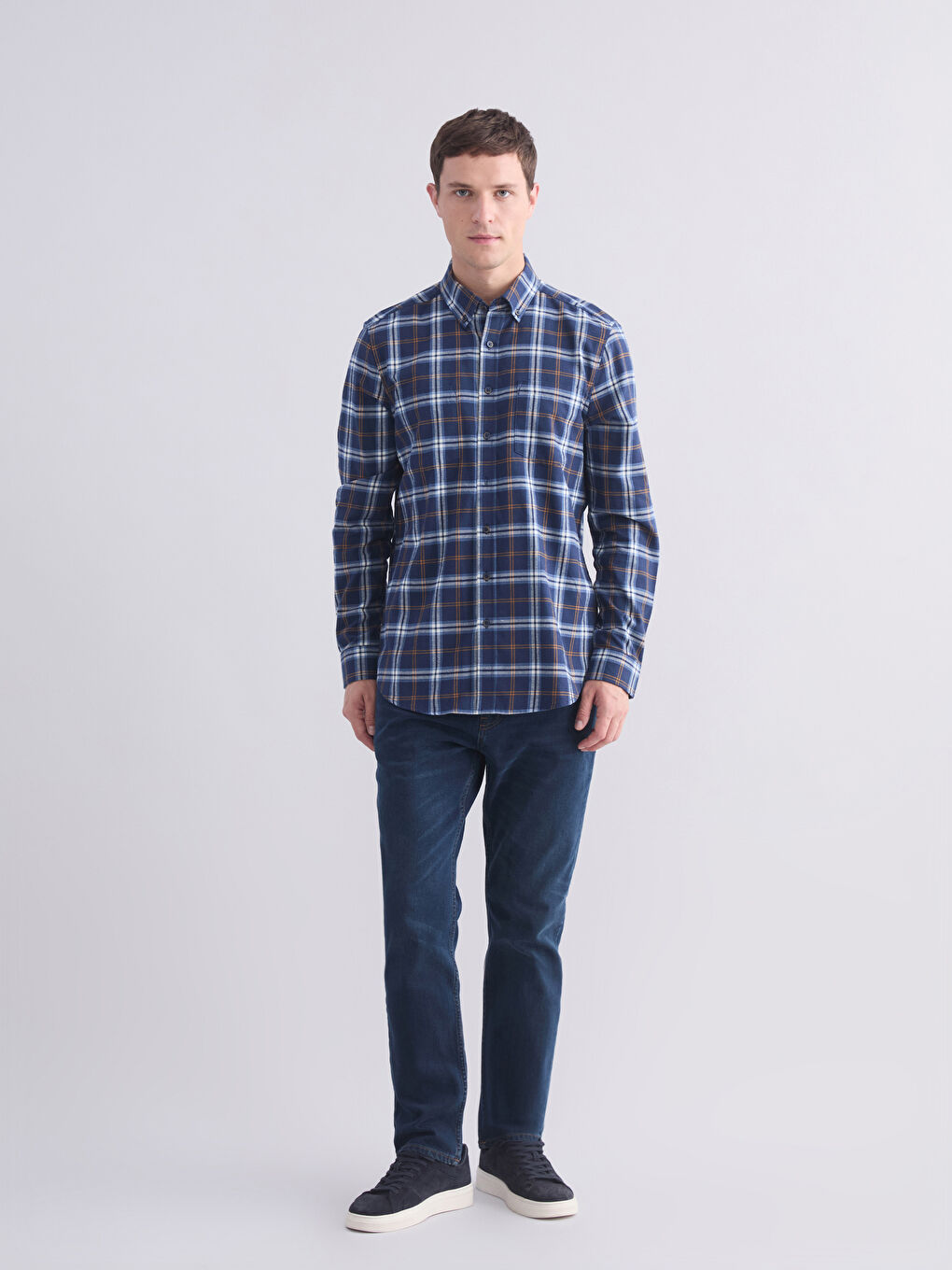 قميص رجالي بنقشة المربعات بقصة عادية-1