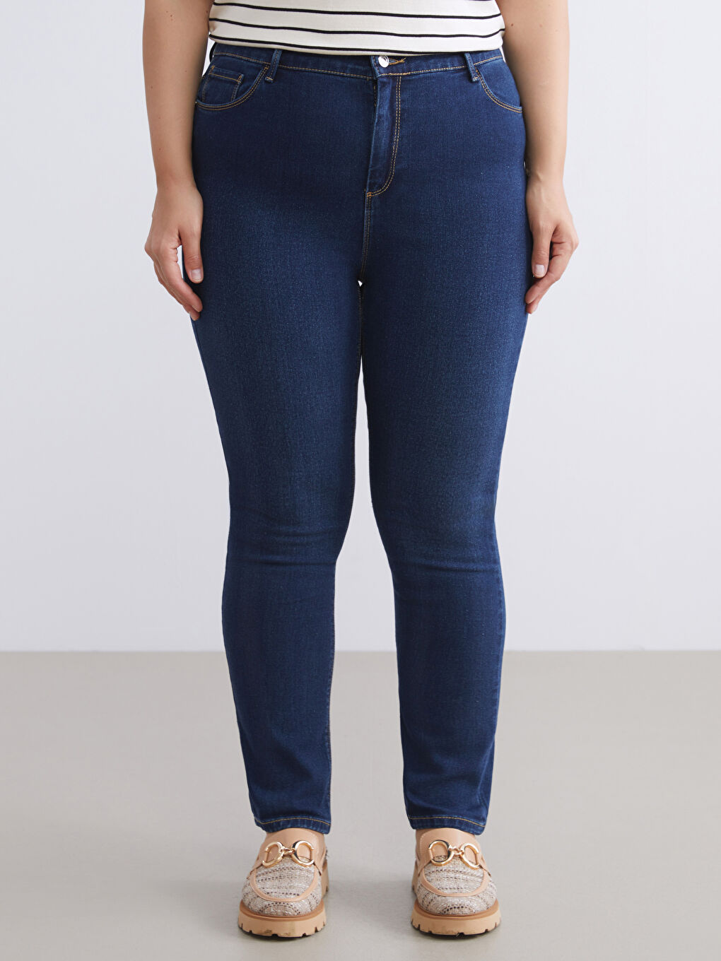 Slim Fit Women's Jeans-5