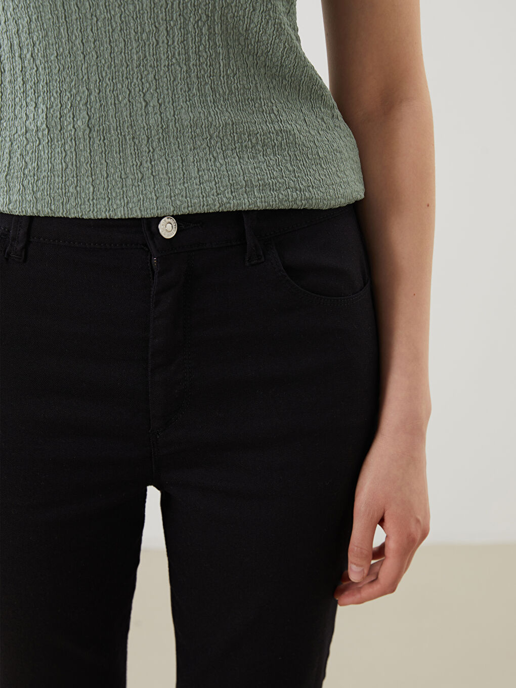 LCWAIKIKI Classic Slim Fit Women's Jeans -W5CC15Z8-J0F