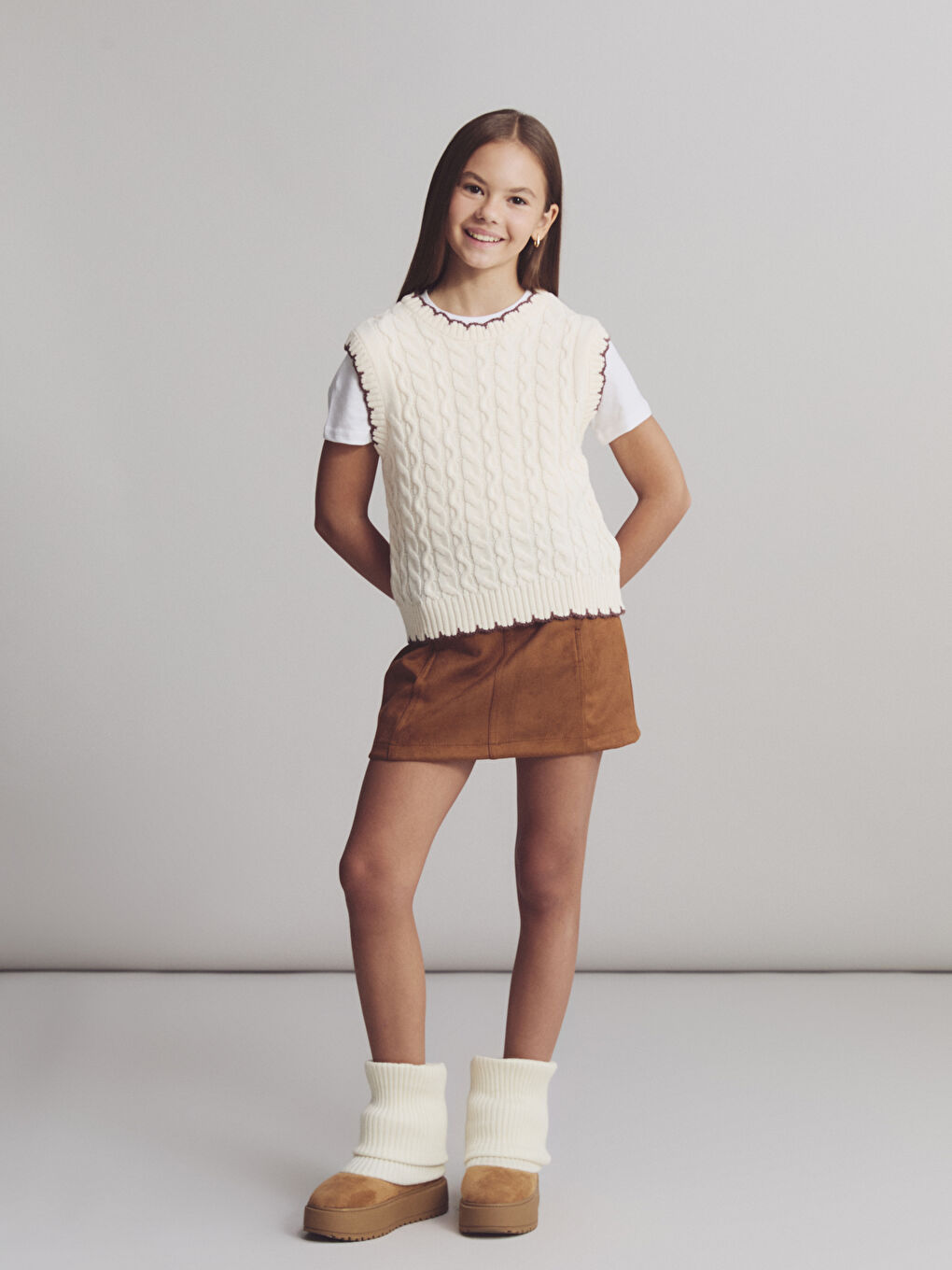 Bej Bisiklet Yaka Kız Çocuk Triko Süveter-1