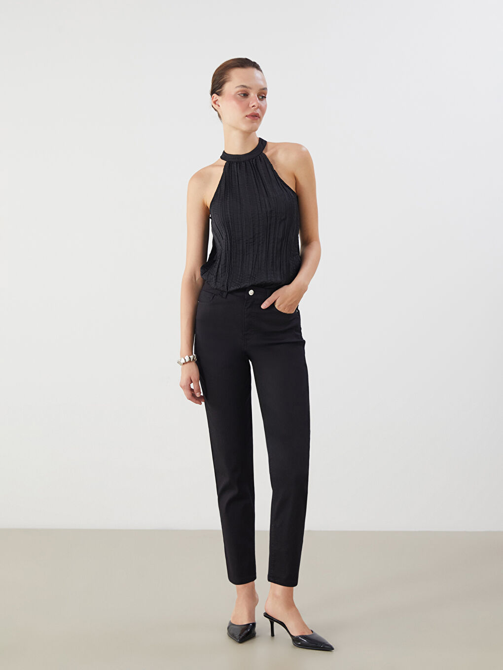 Siyah Slim Fit Kadın Jean Pantolon