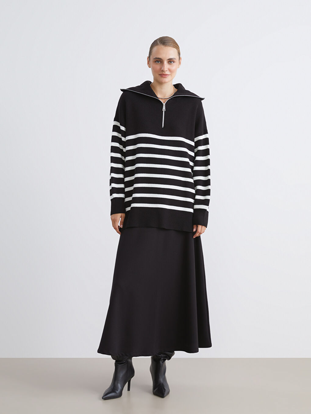 Ekru Dik Yaka Çizgili Kadın Triko Tunik-1