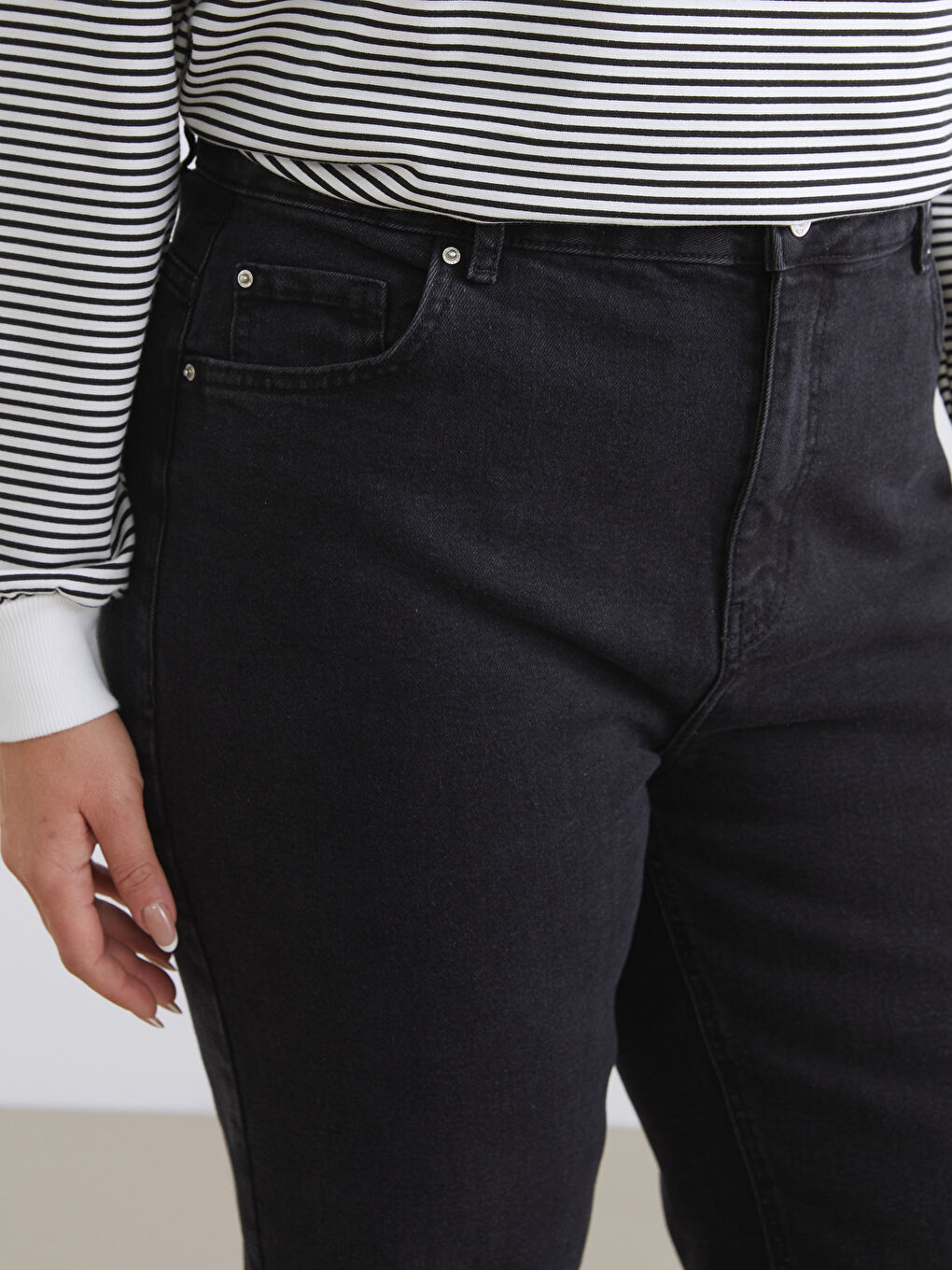 Siyah Mom Fit Kadın Jean Pantolon-11