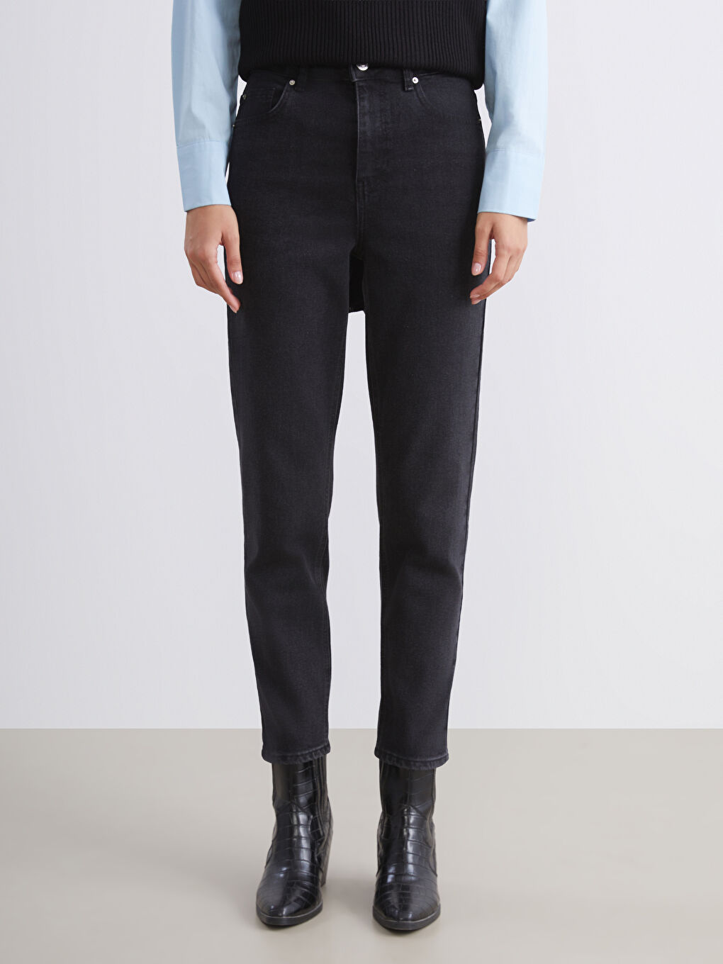 Siyah Mom Fit Kadın Jean Pantolon-4