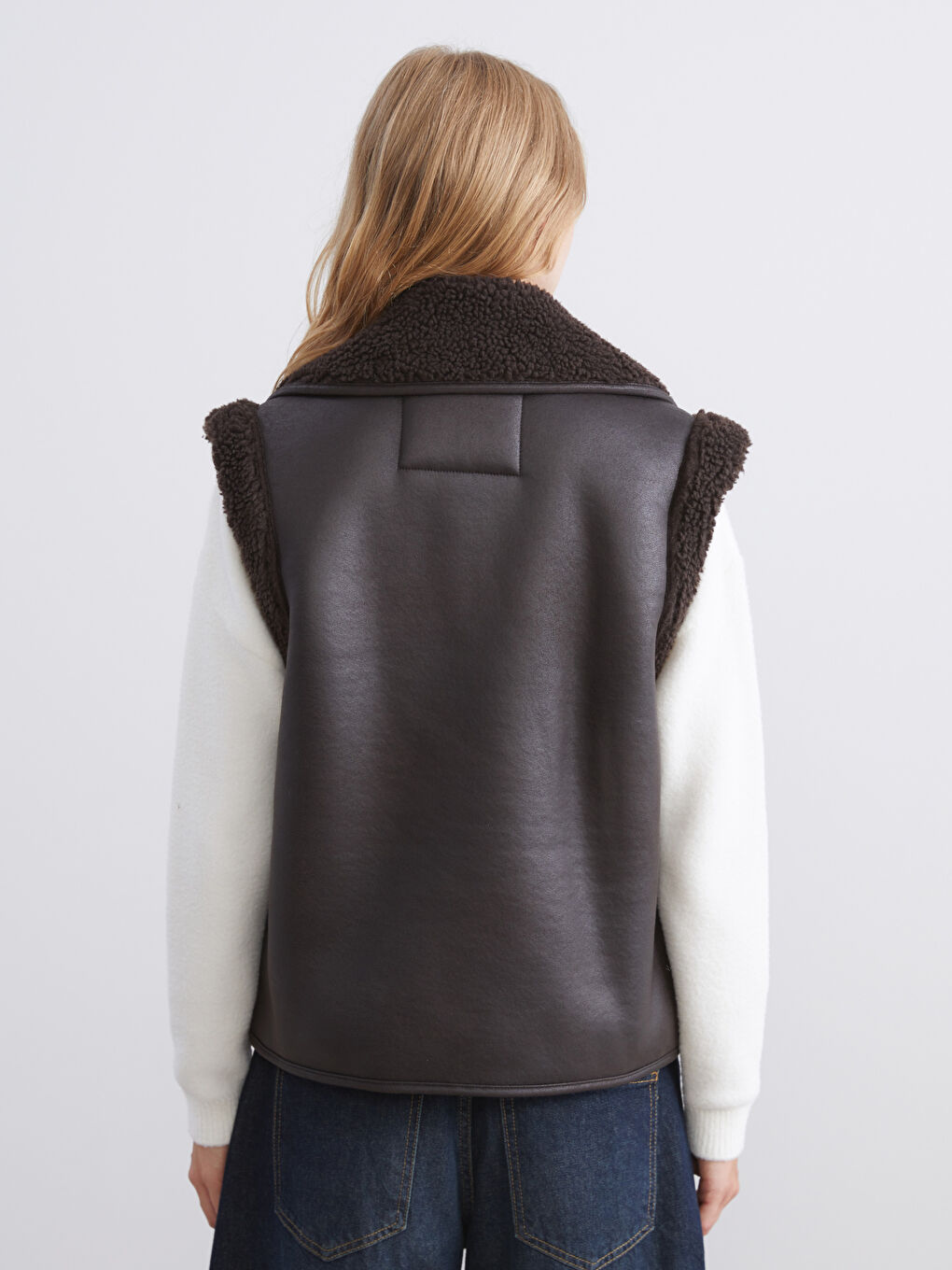 Kahverengi Biker Yaka Kadın Süet Yelek-4