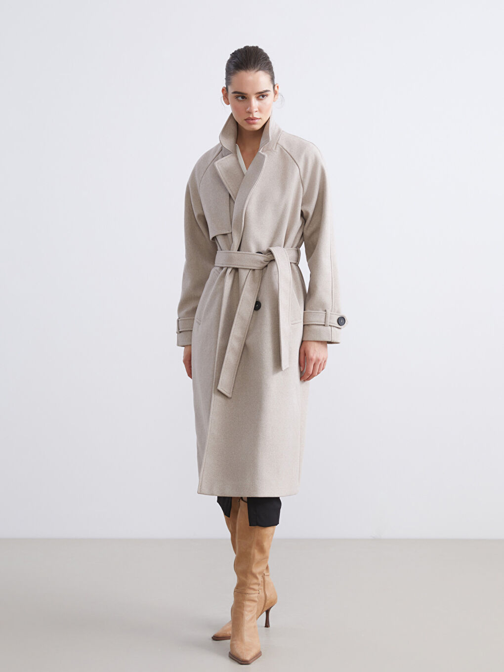 Bej Ceket Yaka Oversize Kadın Kaşe Kaban