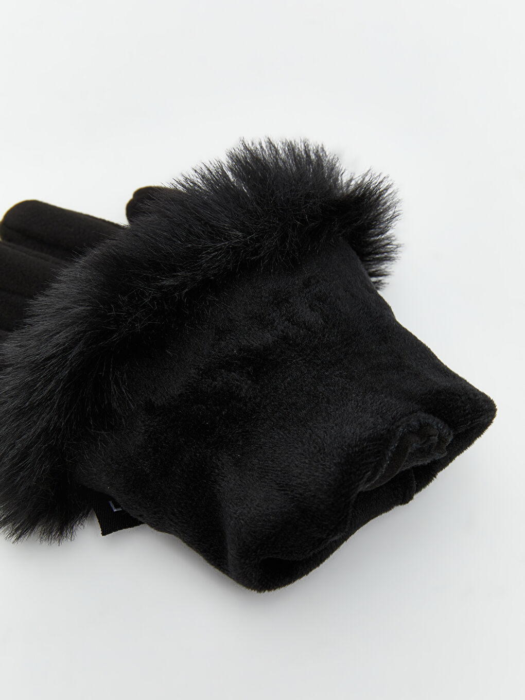 Женские перчатки с меховой отделкой-2