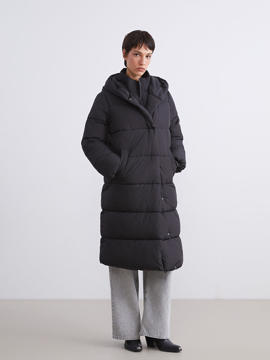 Hooded Women's Puffer Coat