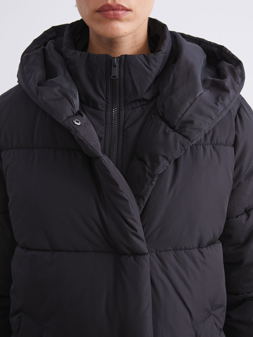 Hooded Women's Puffer Coat-3