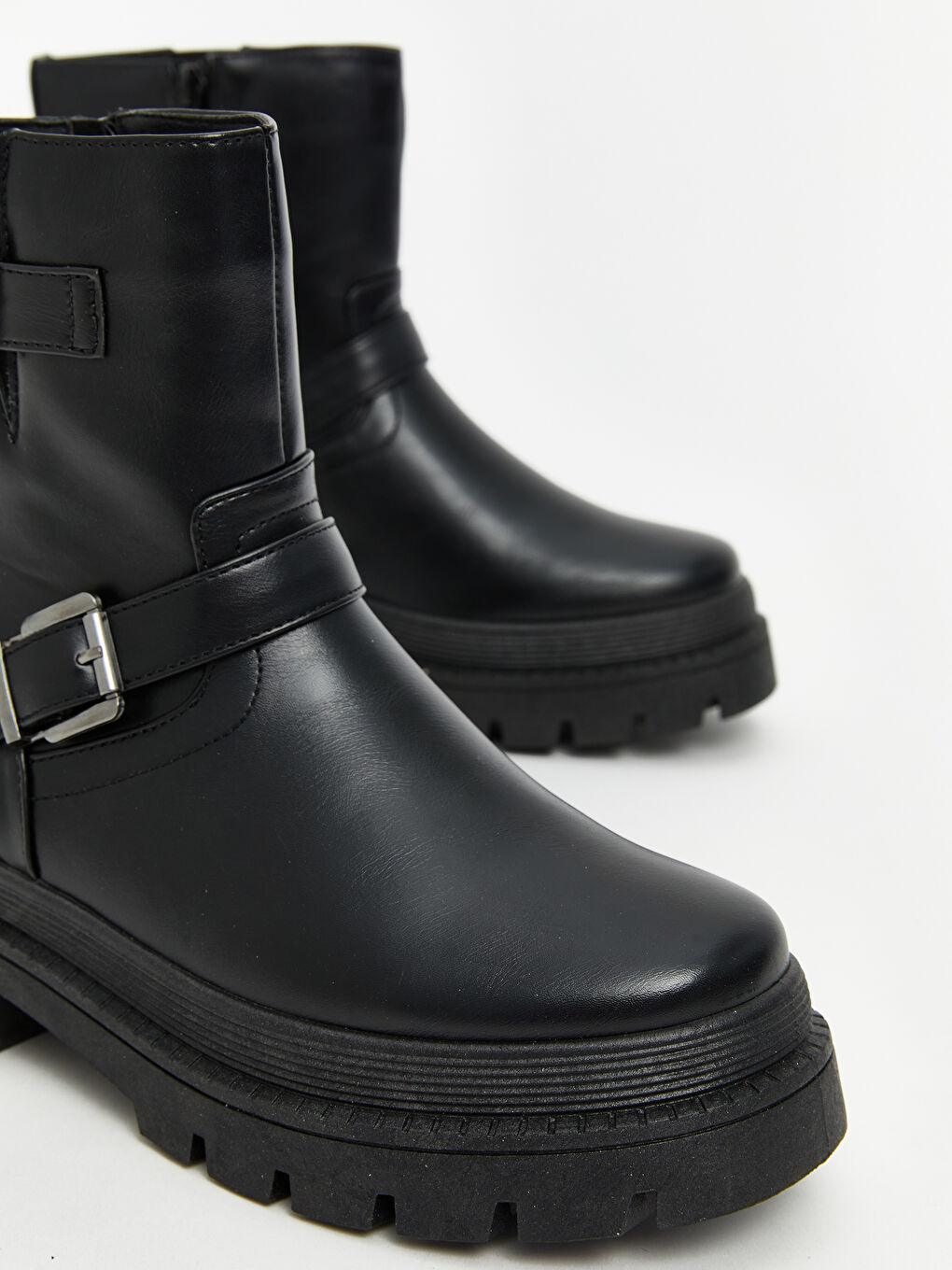 Woman BLACK Boots-2