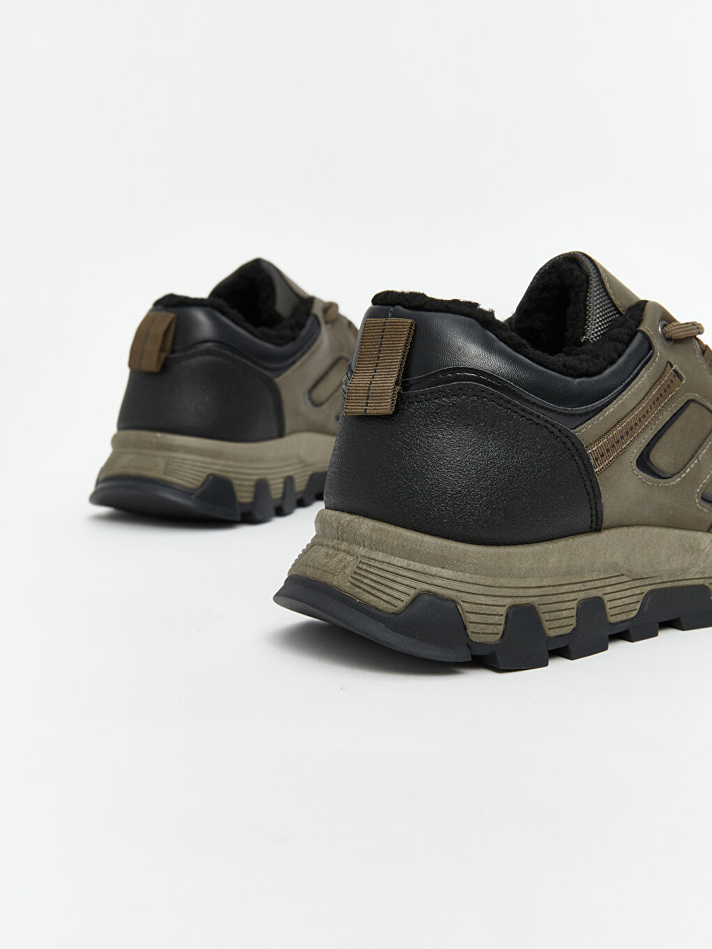 Кроссовки на шнурках для мальчиков-4