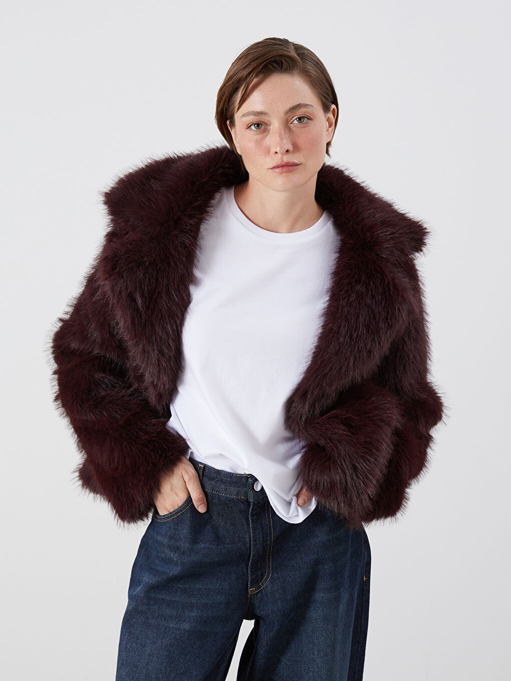 Manteau en Fourrure pour Femmes avec Col de Veste