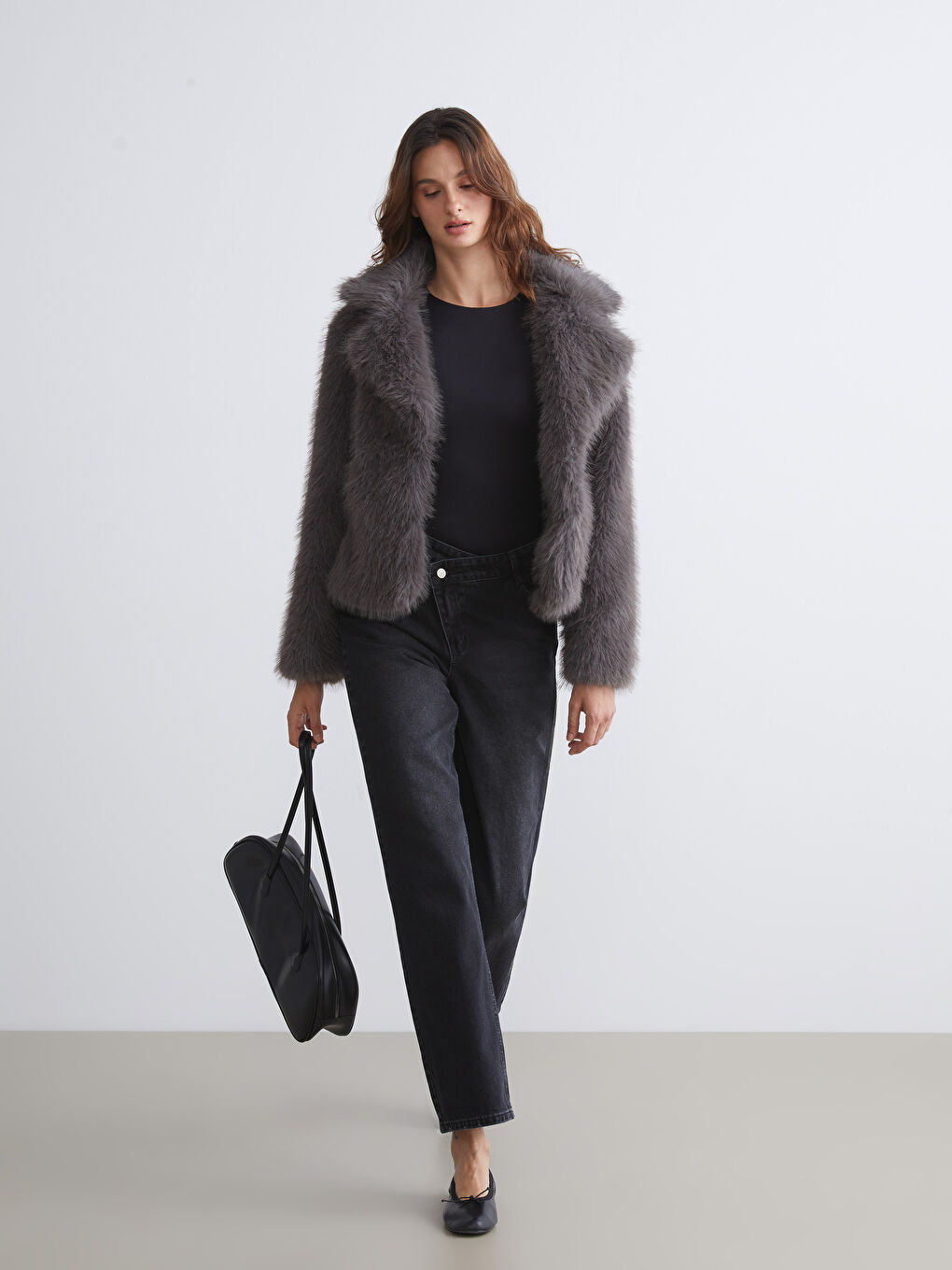 Manteau en Fourrure pour Femmes avec Col de Veste-1