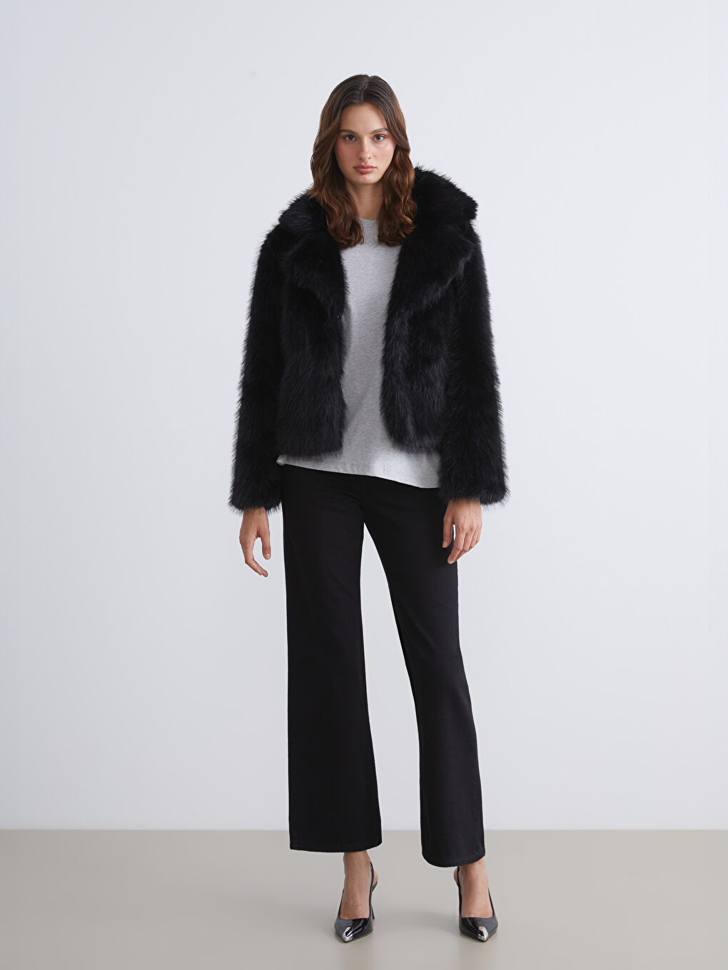Jacket Neck Women's Fur Coat-1