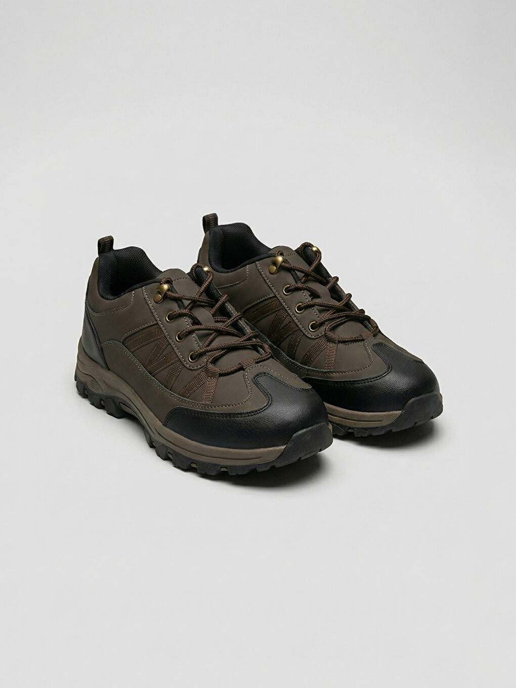 Men's Lace-Up Trekking Sneakers