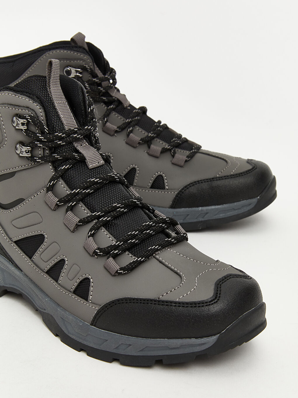 Lace-Up Men's Trekking Boot-2